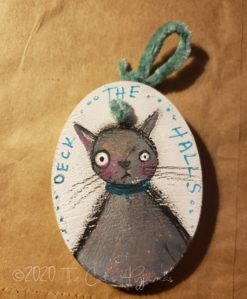 Deck the Halls Kitty ornament